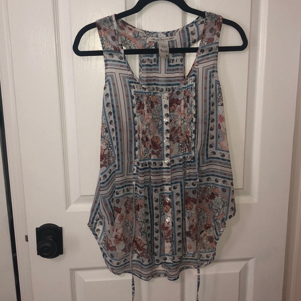 Tan and Turquoise American Rag Top🦋